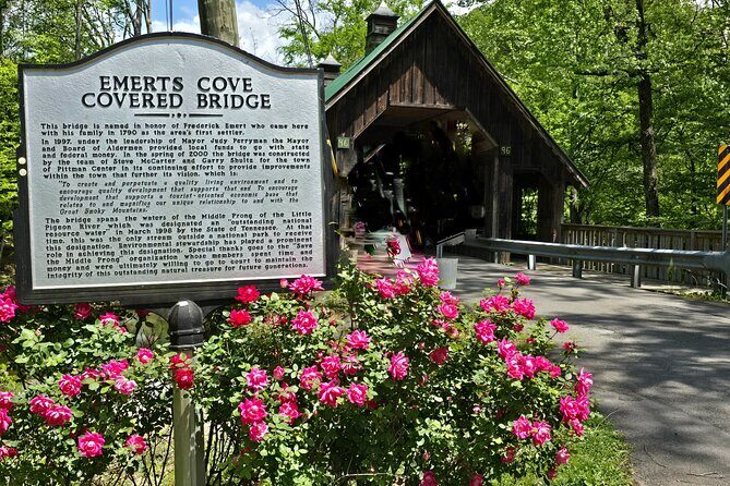 Great Smoky Mtn, Dolly home, Gatlinburg Arts & Crafts Spring Tour - A Day in the Smokies: What to Expect