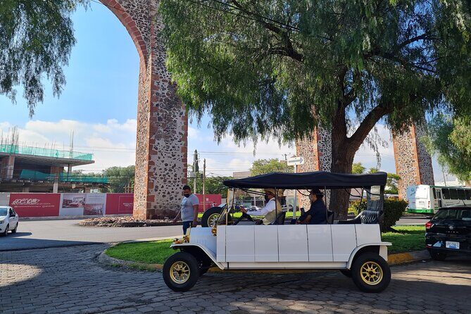 Great tour in a vintage Ford-T electric car (replica) - FAQs