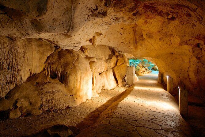 Green Grotto Caves and Dunn's River Falls Guided Tour with Admission - Key Points