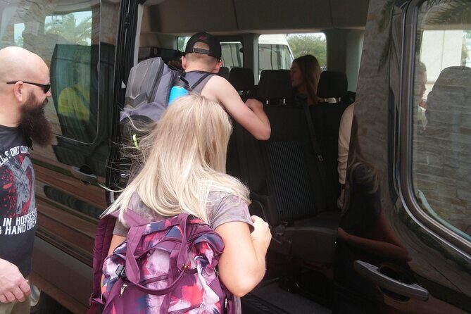 Group Shuttle: Galveston to Houston Airports & Hotels - Luggage and Capacity Considerations