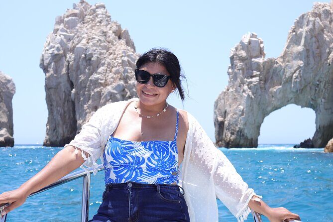 Group tour of the Cabo San Lucas Arch - Introduction: Why This Tour Stands Out