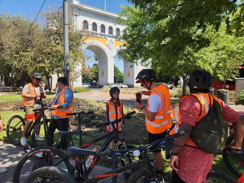 Guadalajara: Bicycle tour of the city visiting places of interest. - An Engaging Introduction to Guadalajara’s Heart