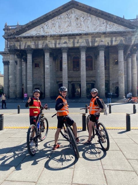 Guadalajara: Bicycle tour of the city visiting places of interest. - What to Expect in Practice