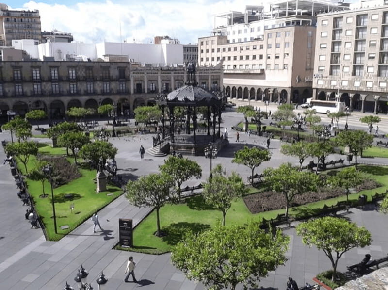 Guadalajara : Must-See Sites Walking Tour With A Guide - A Practical Overview of the Walking Tour