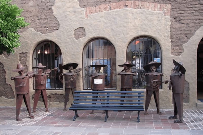 Guadalajara : Must-See Sites Walking Tour With A Guide - A Detailed Breakdown of the Tour’s Highlights