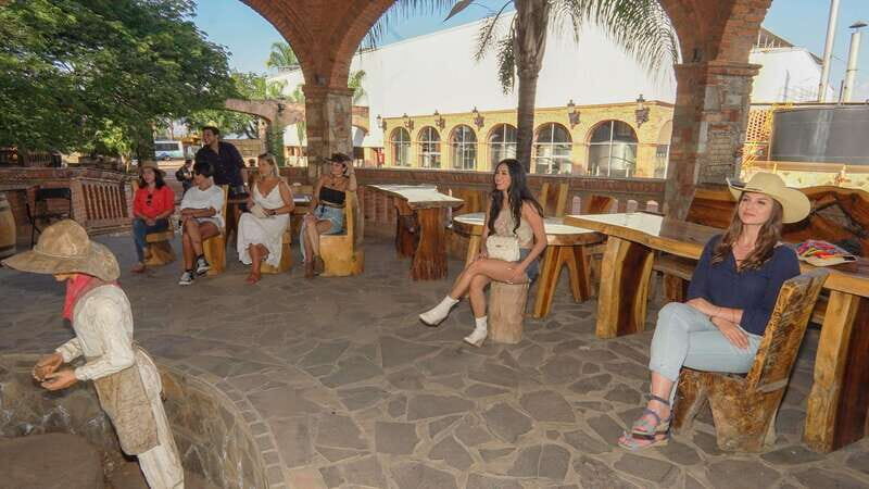 Guadalajara: Premium Tequila Tour with Tastings and Pairings - Who Will Love This Tour?
