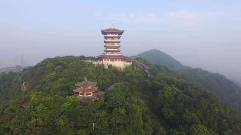 Guangzhou: Full-Day Guided City Tour with Baiyun Mountain - Key Points