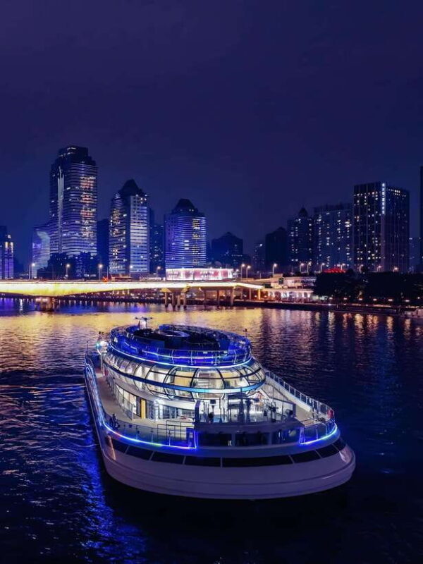 Guangzhou: Roundtrip Cruise Night View from Canton Tower - An in-Depth Look at the Guangzhou Night Cruise