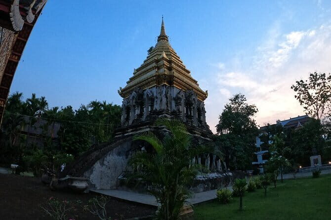 Guided Chiang Mai City Night Tour by EV Tram - What Does the Tour Offer in Terms of Value?