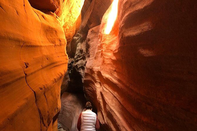Guided Hike through Peek-a-Boo Slot Canyon (Small Group) - Who Should Consider This Tour?
