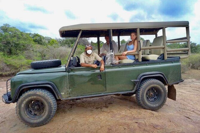 Guided Leopard Safari in Yala National Park in a Land Rover Defender - An Introduction to the Safari Experience