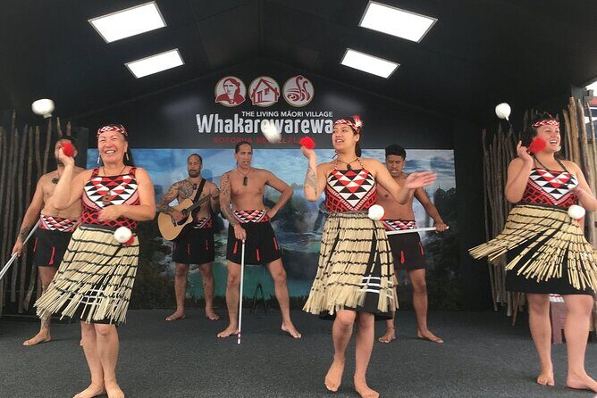 Guided Mori History and Culture Tour to Rotorua and Tauranga - An In-Depth Look at the Maori History and Culture Tour