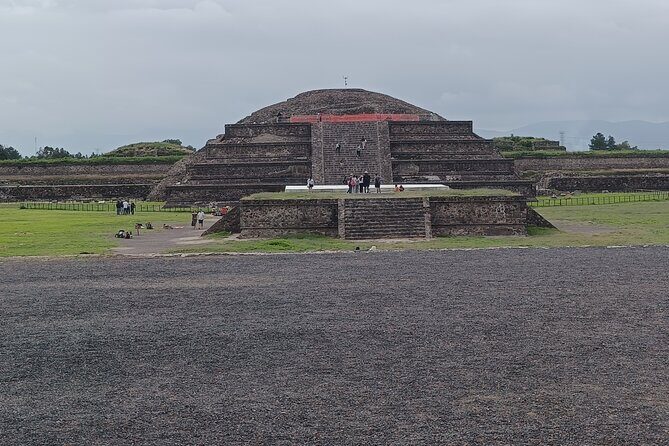Guided Private Tour Teotihuacan,Basilica of Guadalupe,Tlatelolco - The Experience of the Journey