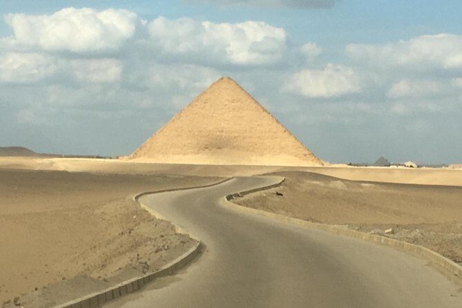Guided pyramids tour to Giza pyramids and Dahshur including transportation - Who Is This Tour Best For?