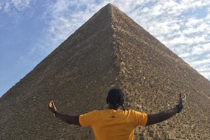 Guided pyramids tour to Giza pyramids and Dahshur including transportation - FAQ