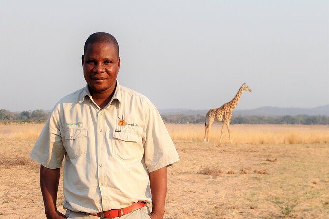 Guided Safari tour, lodging & meals, S. Luangwa National Park by Landcruiser 4x4 - Key Points