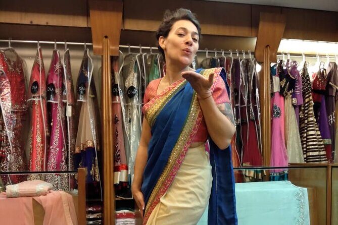 Guided Shopping Tour In Mumbai - FAQ