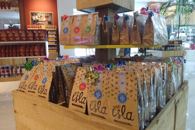 Guided Shopping Tour - Rum tasting, chocolate factory, Cigar factory - FAQs