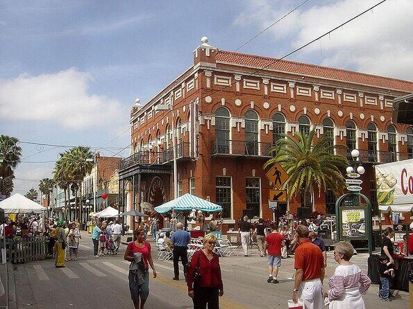 Guided Tampa Sightseeing Tour in New Street Legal Golf Cart - Key Points