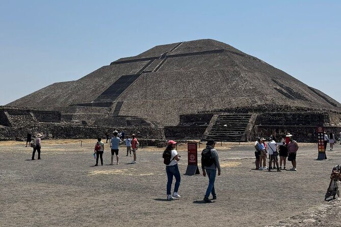 Guided tour EN Teotihuacan - Breakfast EN cave-round transport - Key Points