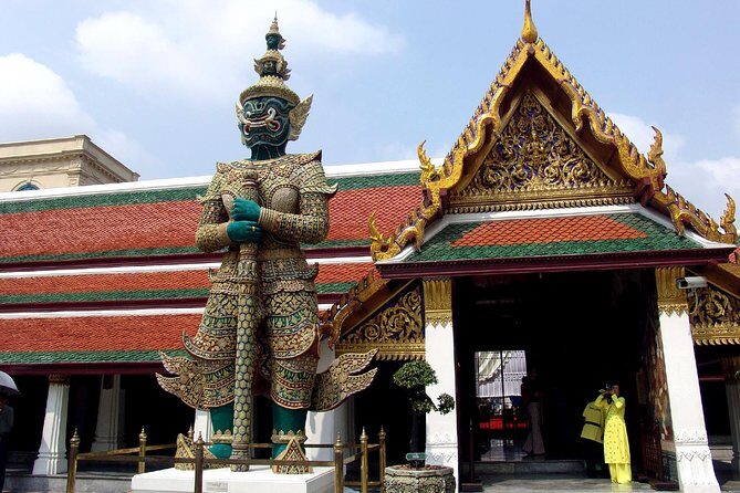 Guided Tour of Grand Palace & Emerald Buddha Temple in Bangkok - FAQ