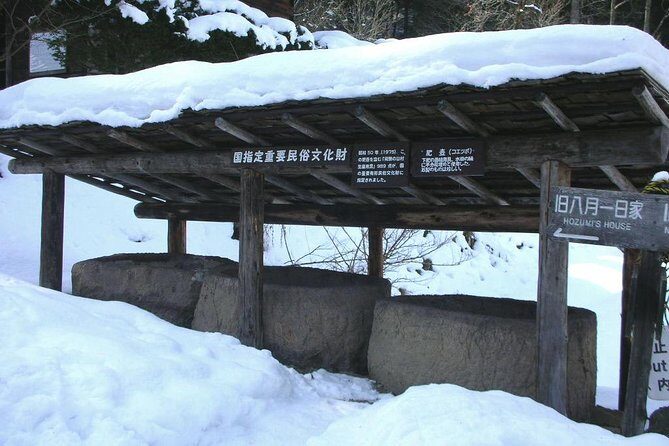 Guided Tour of Hida Folk Village - A Detailed Look at the Guided Tour of Hida Folk Village