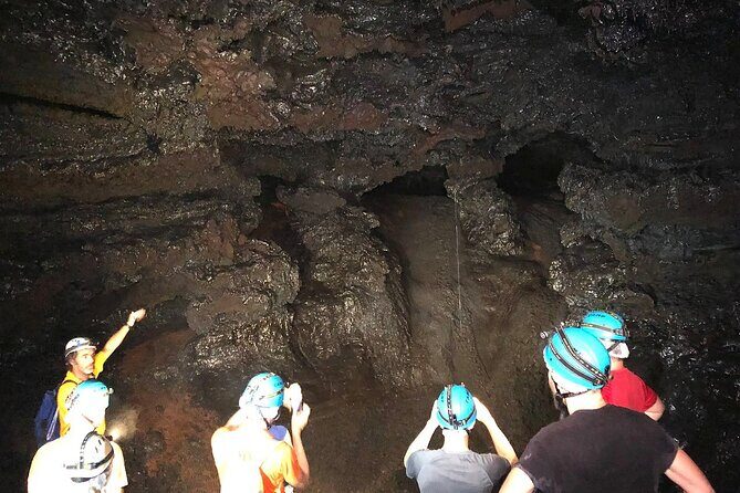 Guided tour of the 2004 lava tunnels - Who’s this tour best for?