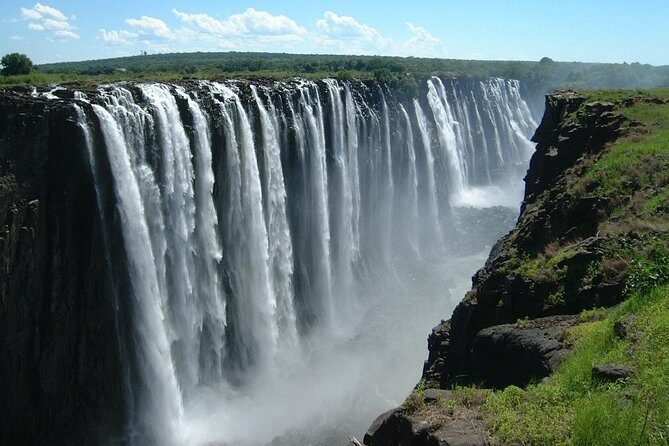Guided Tour of the Majestic Victoria Falls - Who Should Consider This Tour?