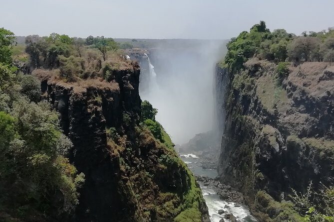 Guided Tour of The Victoria Falls and flight of angels - FAQ