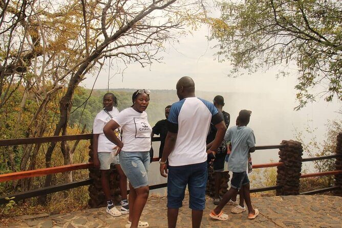 Guided Tour of the Victoria Falls on the Zambian side - An In-Depth Look at the Tour Experience
