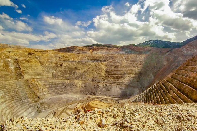 Guided Tour of World's Largest Copper Mine from Salt Lake City - Who Should Consider This Tour?