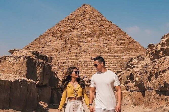 Guided tour to Pyramids of Giza, Sakkara & Memphis: Private Tour with Lunch - Key Points