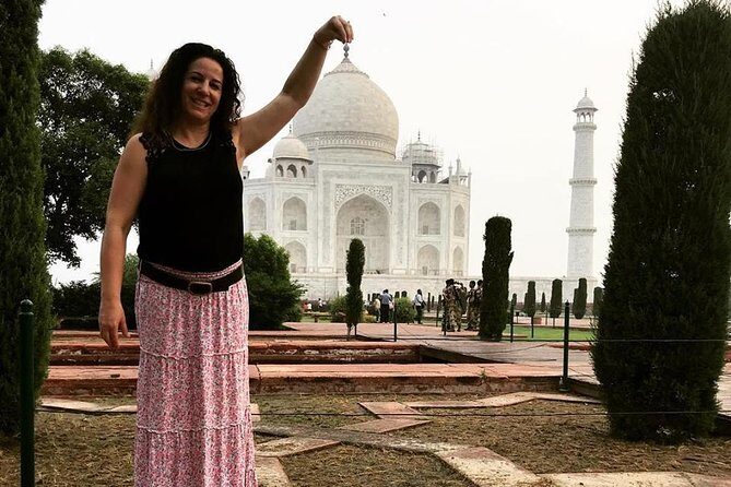Guided Tour To Tajmahal & Wildlife SOS with Transports From Delhi - What’s Included and What’s Not