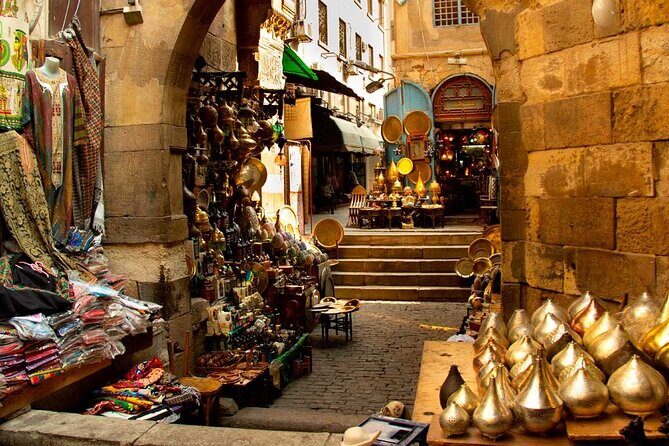 Guided Tour To The Pyramids, Khan Al Khalili Bazaar Including Tickets and Lunch - Key Points