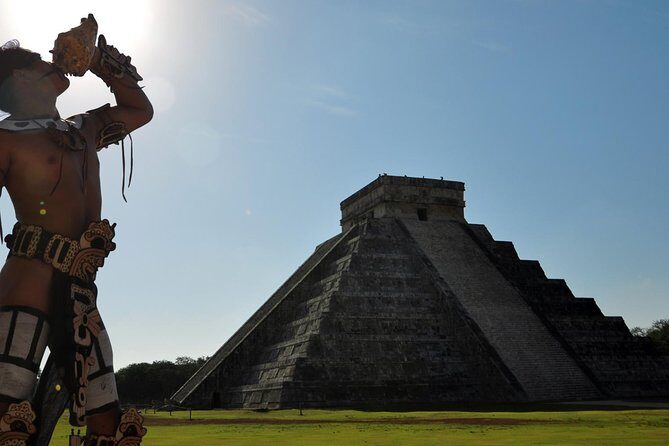 Guided Trip with Lunch Chichen Itza - An Efficient Approach to Yucatán’s Top Sights