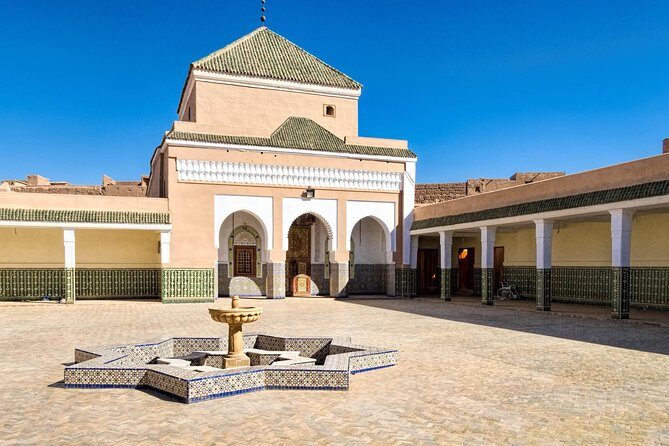 Guided Unveiling the Medina's Wonders of Marrakech - An Overview of the Tour Setup and What It Means for You