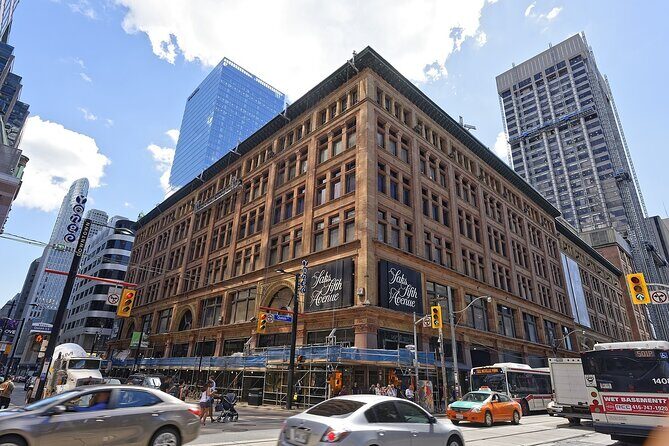 Guided Walking Tour in Toronto - Key Points