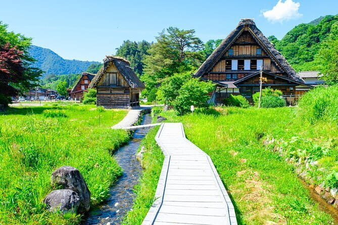 Gujo, Hida Takayama, and Shirakawa-go Day Tour from Nagoya - Key Points