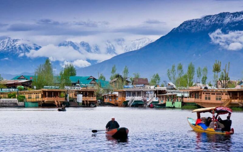 Gulmarg Snowfall Tour 3 Days 2 Nights - Key Points