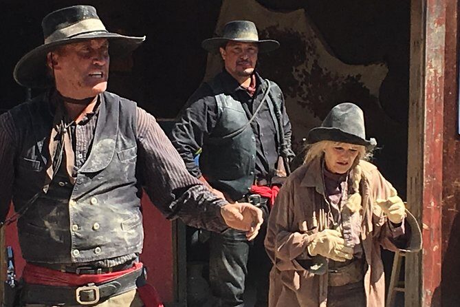 Gunfight Show Old Tombstone - An In-Depth Look at the Experience