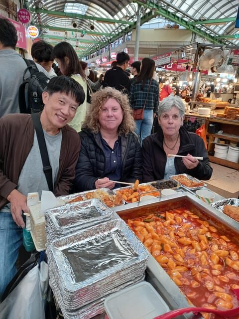 Gyeongbokgung-Folk Museum-Bukchon-Gwangjang market - Frequently Asked Questions