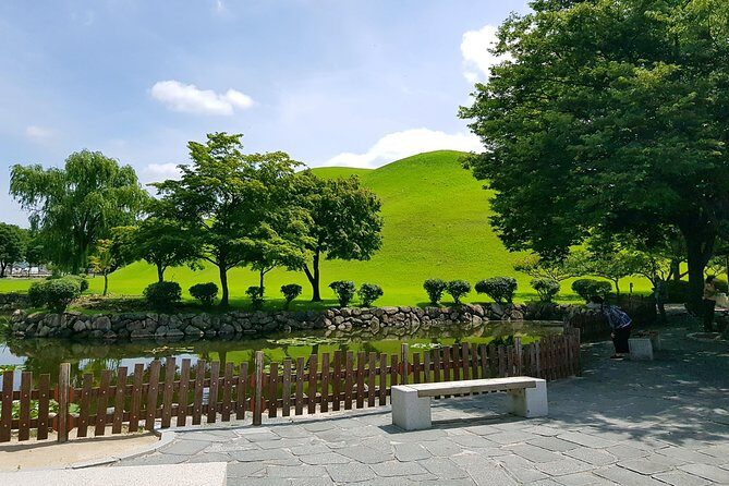 Gyeongju UNESCO World Heritage Sites and History Full-Day Tour with Lunch - Key Points