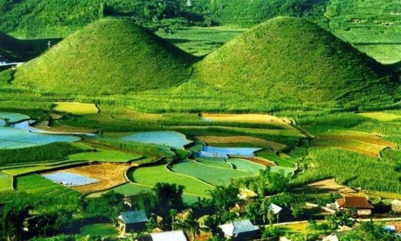 Ha Giang: 2-Day Motorbike Tour with Accommodation - An Authentic Ride through Vietnam’s Northern Highlands