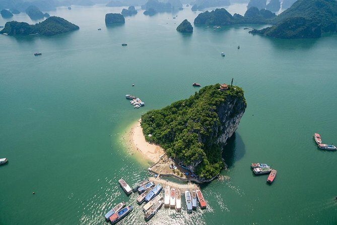 Ha Long Bay Cruise Day Tour: Kayaking, Swimming, Hiking & Lunch - Exploring Ha Long Bay in Depth