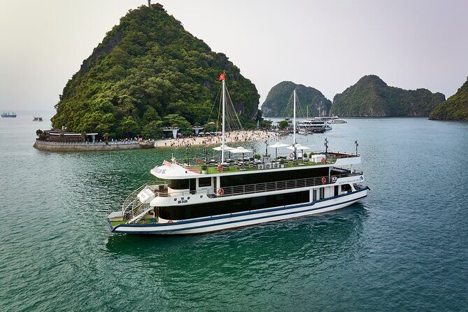 Ha Long Bay Luxury Cruise from Hanoi with Jacuzzi & Local Lunch - A Day in the Bay: A Deep Dive into the Itinerary