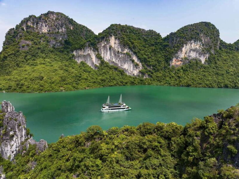 Ha Long Bay Luxury Full Day Cruise| Buffet & All Included - Introduction