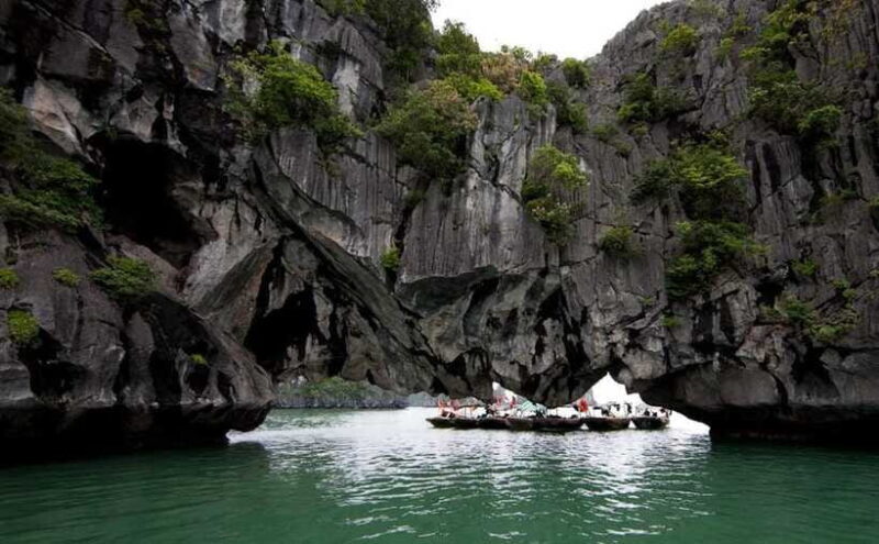 Ha Long Bay Small Deluxe Cruise Day Trip With Kayak & Lunch - Practical Tips for Travelers