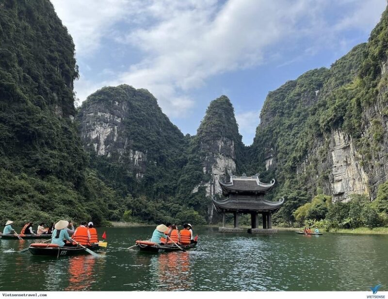 HA NOI : HOA LU - TRANG AN - MUA CAVE DAY TRIP BY LIMOUSINE - Practical Details and What You Should Know
