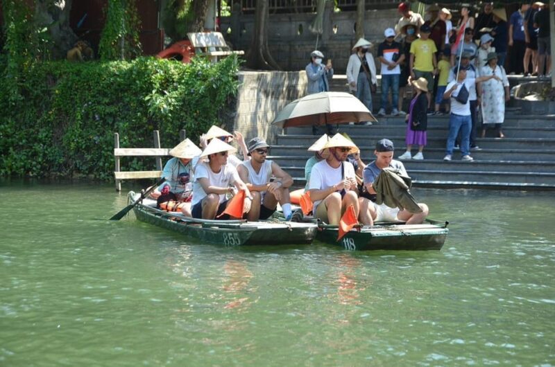 HA NOI : HOA LU - TRANG AN - MUA CAVE DAY TRIP BY LIMOUSINE - Authentic Experience and Local Flavor