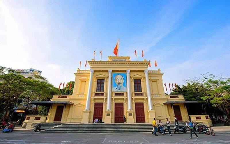 Hai Phong: Train Ride with Market Tour and Local Food - A Journey Through Hai Phong: What to Expect